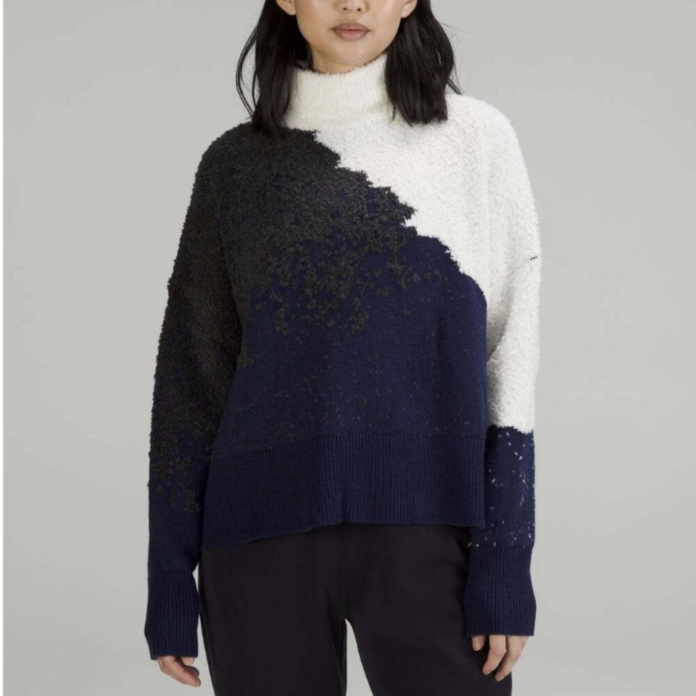 Lululemon Ombre Knit Textured Turtleneck Sweater Merino Wool Yarn Size 10